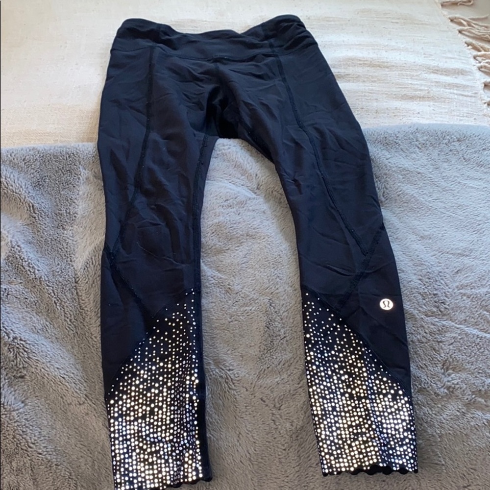 Super cute black reflective lululemon leggings